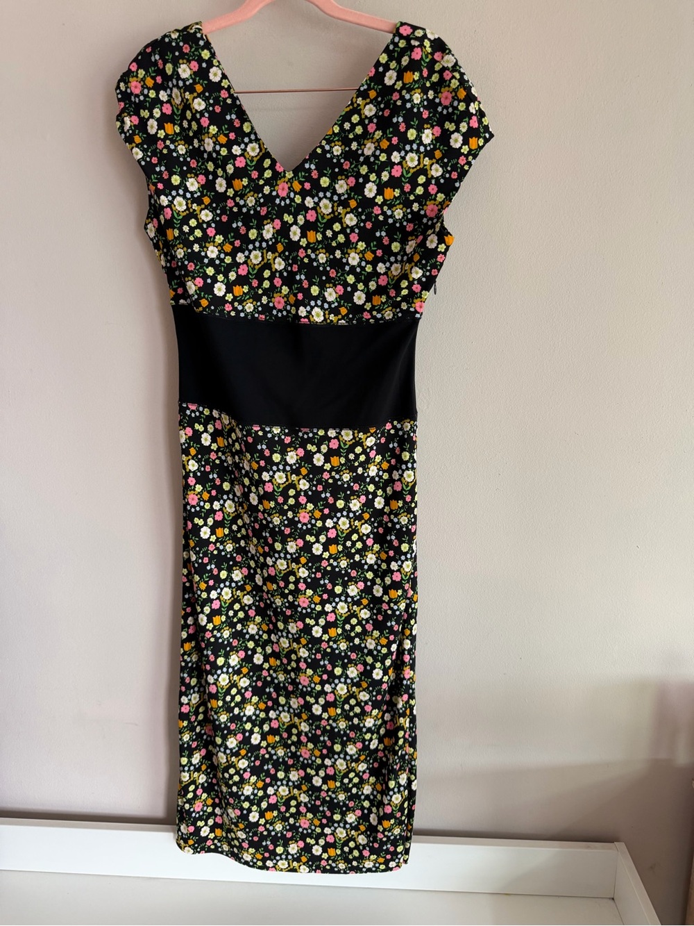 Tory Burch Floral V-Neck Midi Dress Black Multi Color Cap Sleeve Empire Waist M‎